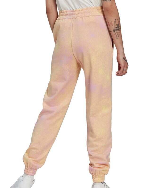 Adidas originals cuffed joggers hot sale