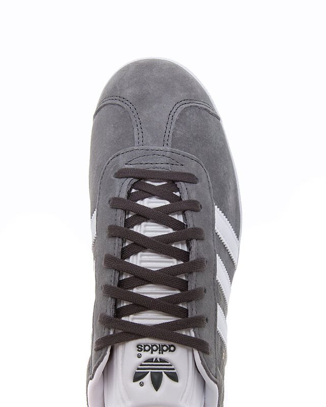 Adidas originals gazelle outlet trainers in grey bb5480