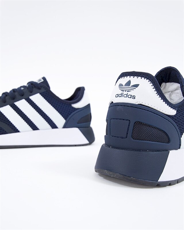 b37959 adidas