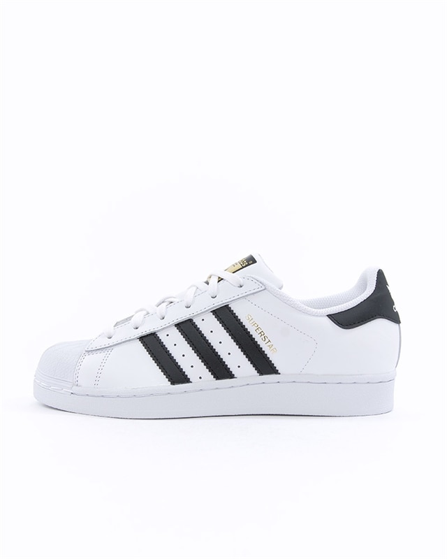 adidas classic white sneakers