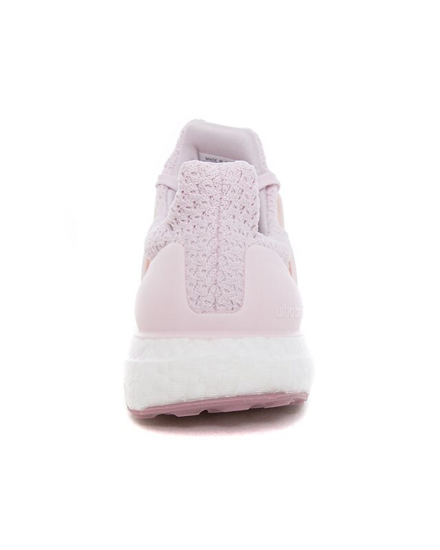 Pink sparkly outlet adidas ultra boost