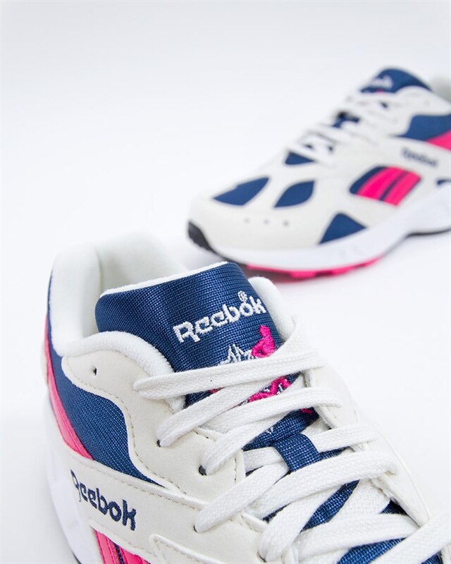 Reebok Aztrek CN7068 White Sneakers Skor Footish