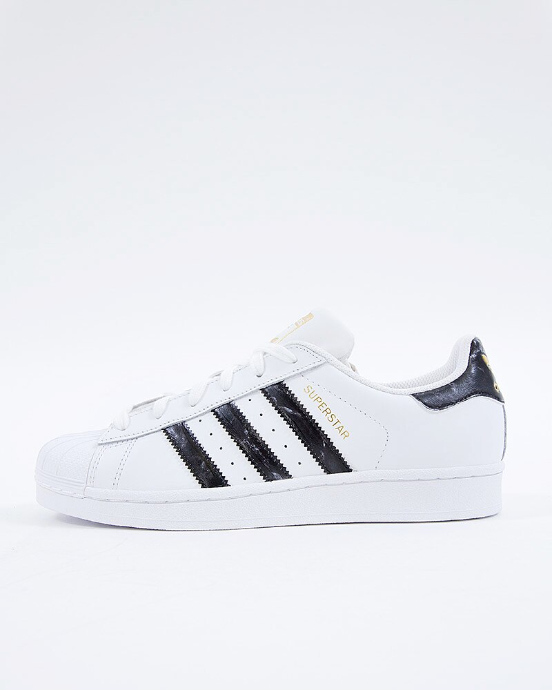 adidas d96799