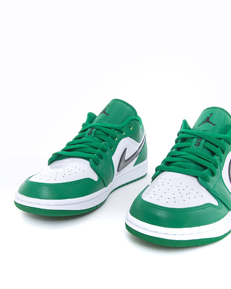 Nike Air Jordan 1 Low | 553558-301 | Grön | Sneakers | Skor | Footish