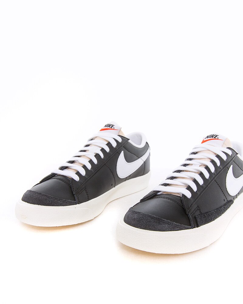 da6364 nike