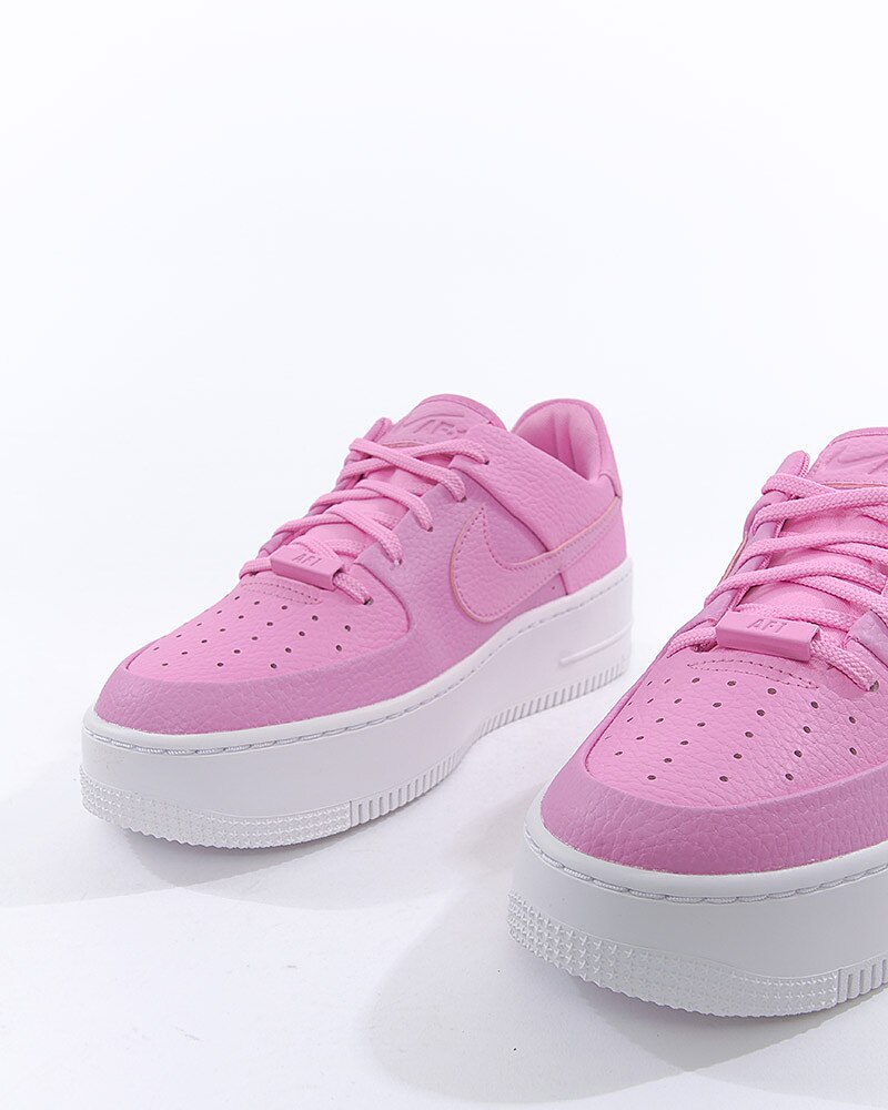 Nike Wmns Air Force 1 Sage Low | AR5339-601 | Rosa | Sneakers | Skor ...