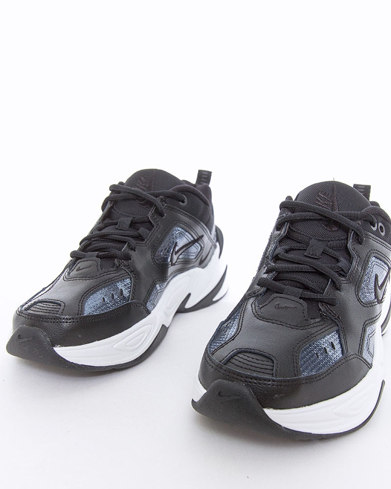 Nike Wmns M2K Tekno Essential | CJ9583-001 | Svart | Sneakers | Skor ...